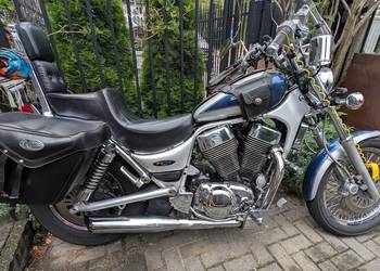 Motocykl Intruder 1400