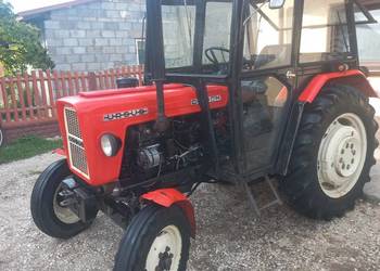Kabina do ciągnika c 335,  c330, c328, fabryczna oryginalna jak nowa**