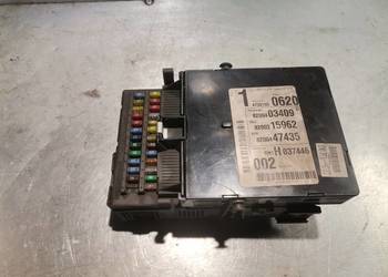 Skrzynka bezpieczników RENAULT ESPACE IV 8200403409 2,2 DCI