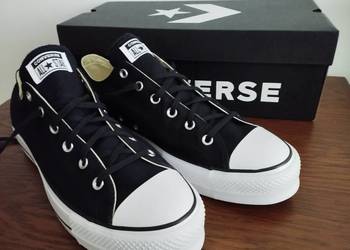 Converse low lift 46,5 - 30,5 cm.