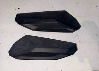 Wypełnienie zaślepka prawa lewa   Aprilia Sr 125 GT