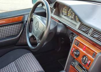 Mercedes W124 2.0 136KM