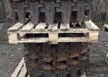 Gąsięnica kompletna lewa/prawa DT 75 Błotnika ORYGINAŁ