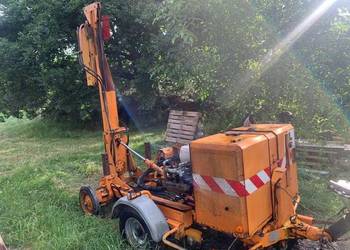 Kafar do barier drogowych, model ciągniony z własnym napędem