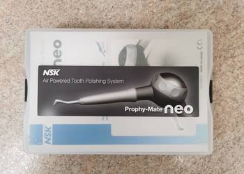Piaskarka dentystyczna NSK Prophy-Mate NEO.