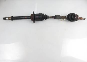 PÓŁOŚ PRAWA PRZEDNIA TOYOTA AVENSIS II T25 2.2 D