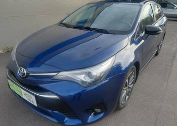 TOYOTA AVENSIS 2016r. 1,6 111KM Przeb.187tys.km. Navi Klimatronic