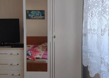 szafa z lustrem, komoda