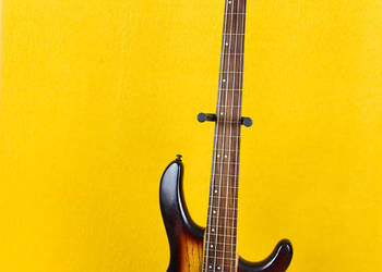 Gitara basowa Cort (fretless)
