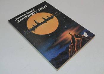 Zamknięty Świat -  James Edwin Gunn/FA