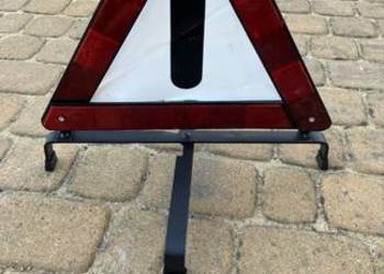 Trójkąt ostrzegawczy samochodowy