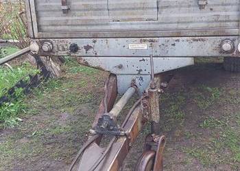 Rozrzutnik obornika jednoosiowy