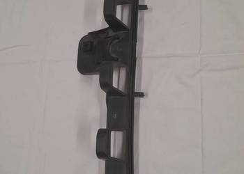 BM51-A17B861A ślizg zderzaka tyl fokus mk3 5 drzwi BM51-A17B861A ślizg zderzaka tyl fokus mk3 5 drzwi