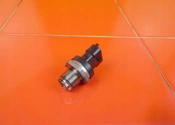 RANGE ROVER EVOQUE 2.0 D 17r 204DTD czujnik cisnienia paliwa 0281006468