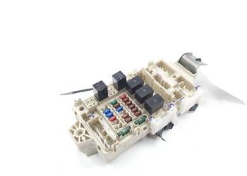 SKRZYNKA BEZPIECZNIKÓW MITSUBISHI PAJERO 4 SKRZYNKA BEZPIECZNIKÓW MITSUBISHI PAJERO 4