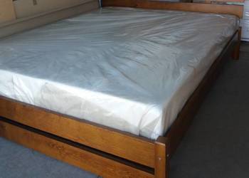 Łóżko 160x200 Drewno sosnowe z materacem - nowe